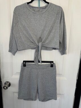 NWOT Casual Grey Tie-Front Crop Top & Shorts Set